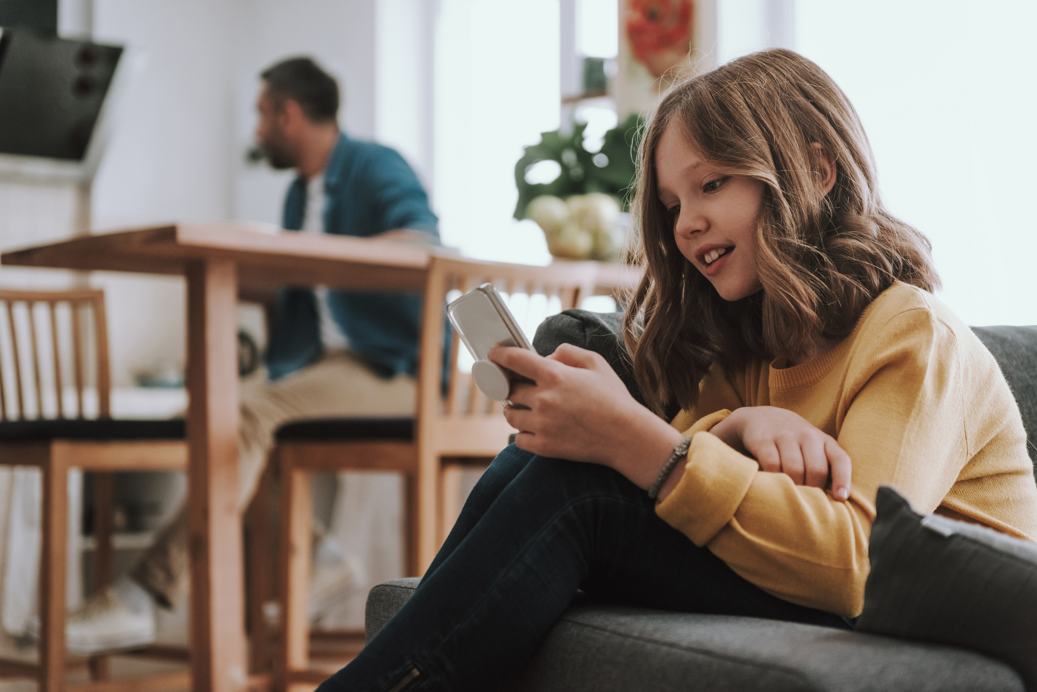 Child using smartphone